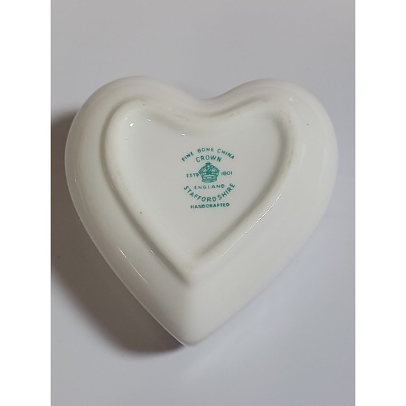 Crown Staffordshire Fine Bone China Heart Shaped Floral Ring Trinket Box England - Picture 4 of 4